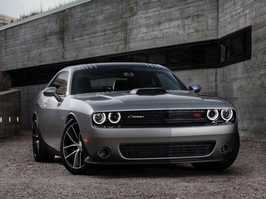  Dodge Challenger 392 Hemi Scat Pack Shaker 2015 года  (фото 37 из 51)